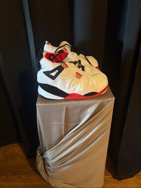 Women’s White and Red Athletic Slippers